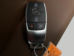 Mercedes-Benz GLE GLE 450 4MATIC SUV 2026