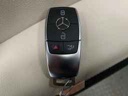 Mercedes-Benz GLE GLE 450 4MATIC SUV 2026