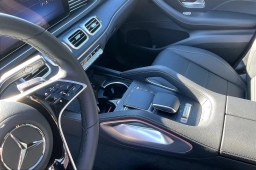 Mercedes-Benz GLS GLS 450 4MATIC SUV 2026