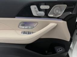 Mercedes-Benz GLS GLS 450 4MATIC SUV 2026