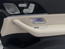 Mercedes-Benz GLS GLS 450 4MATIC SUV 2026