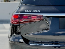 Mercedes-Benz GLS GLS 450 4MATIC SUV 2026