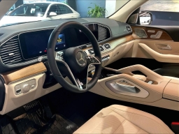 Mercedes-Benz GLS GLS 450 4MATIC SUV 2026