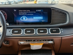 Mercedes-Benz GLS GLS 450 4MATIC SUV 2026