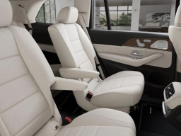 Mercedes-Benz GLS GLS 450 4MATIC SUV 2026