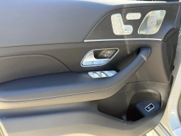 Mercedes-Benz GLS GLS 450 4MATIC SUV 2026