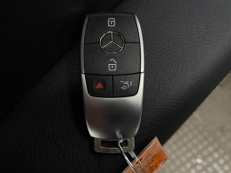 Mercedes-Benz GLS GLS 450 4MATIC SUV 2026
