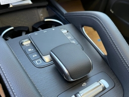 Mercedes-Benz GLS GLS 450 4MATIC SUV 2026