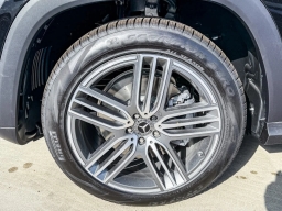 Mercedes-Benz GLS GLS 450 4MATIC SUV 2026