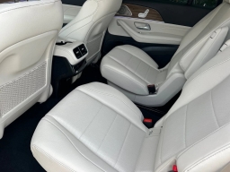 Mercedes-Benz GLS GLS 450 4MATIC SUV 2026