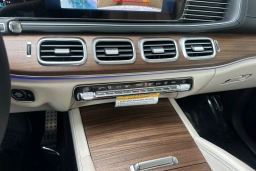 Mercedes-Benz GLS GLS 450 4MATIC SUV 2026