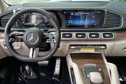 Mercedes-Benz GLS GLS 450 4MATIC SUV 2026