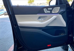 Mercedes-Benz GLS GLS 450 4MATIC SUV 2026