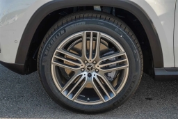 Mercedes-Benz GLS GLS 450 4MATIC SUV 2026