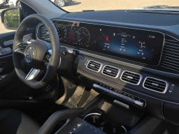 Mercedes-Benz GLS GLS 450 4MATIC SUV 2026
