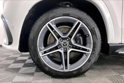 Mercedes-Benz GLS GLS 450 4MATIC SUV 2026