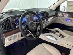 Mercedes-Benz GLS GLS 450 4MATIC SUV 2026