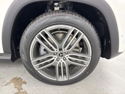 Mercedes-Benz GLS GLS 450 4MATIC SUV 2026