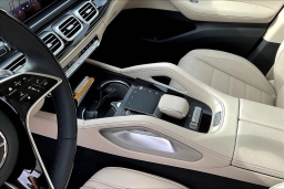 Mercedes-Benz GLS GLS 450 4MATIC SUV 2026