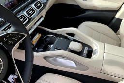 Mercedes-Benz GLS GLS 450 4MATIC SUV 2026