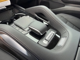 Mercedes-Benz GLS GLS 450 4MATIC SUV 2026