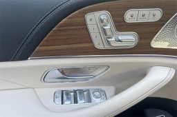 Mercedes-Benz GLS GLS 580 4MATIC SUV 2026