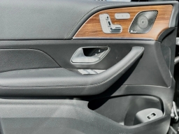 Mercedes-Benz GLS GLS 580 4MATIC SUV 2026