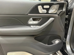 Mercedes-Benz GLS Maybach GLS 600 4MATIC SUV 2026