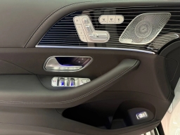 Mercedes-Benz GLS Maybach GLS 600 4MATIC SUV 2026