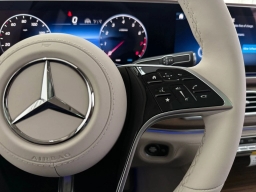 Mercedes-Benz GLS Maybach GLS 600 4MATIC SUV 2026