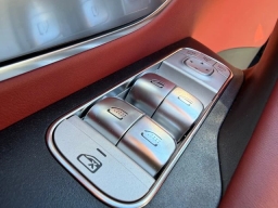 Mercedes-Benz GLS Maybach GLS 600 4MATIC SUV 2026