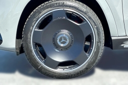 Mercedes-Benz GLS AMG GLS 63 4MATIC+ SUV 2026