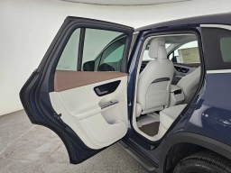 Mercedes-Benz EQE EQE 320 4MATIC SUV 2026