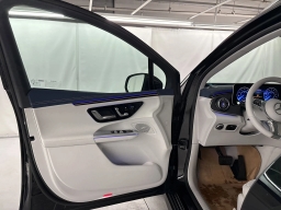 Mercedes-Benz EQE EQE 320+ SUV 2026