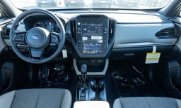 Subaru Forester Base AWD 2026