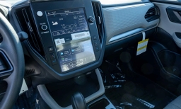 Subaru Forester Base AWD 2026