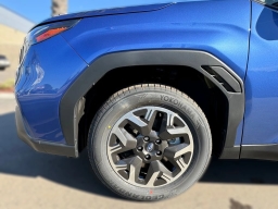 Subaru Forester Base AWD 2026