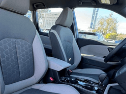 Subaru Forester Base AWD 2026