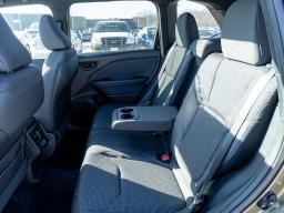 Subaru Forester Premium AWD 2026