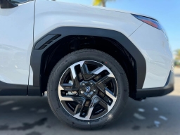 Subaru Forester Limited AWD 2026