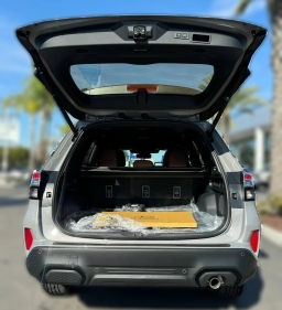 Subaru Forester Touring AWD 2026