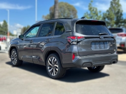 Subaru Forester Touring AWD 2026
