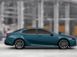 Toyota Camry XLE (Natl) 2026