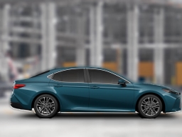 Toyota Camry XLE (Natl) 2026