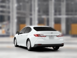 Toyota Camry LE (Natl) 2026