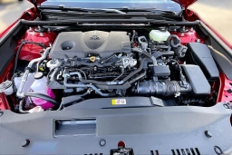 Toyota Camry SE (Natl) 2026