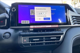 Toyota Camry SE (Natl) 2026