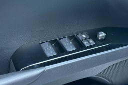 Toyota Camry Nightshade (Natl) 2026