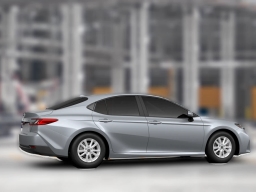 Toyota Camry LE (Natl) 2026