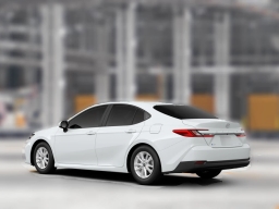 Toyota Camry LE (Natl) 2026